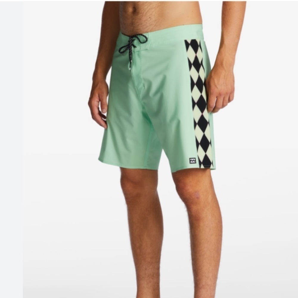 Billabong D Bah Airlite 19" Boardshorts Marine